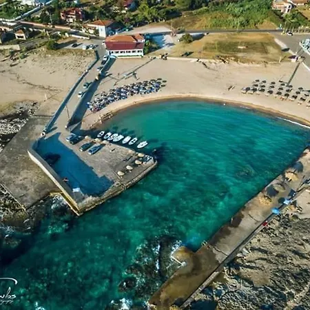 τριών ατόμων 아파트 필리아트라